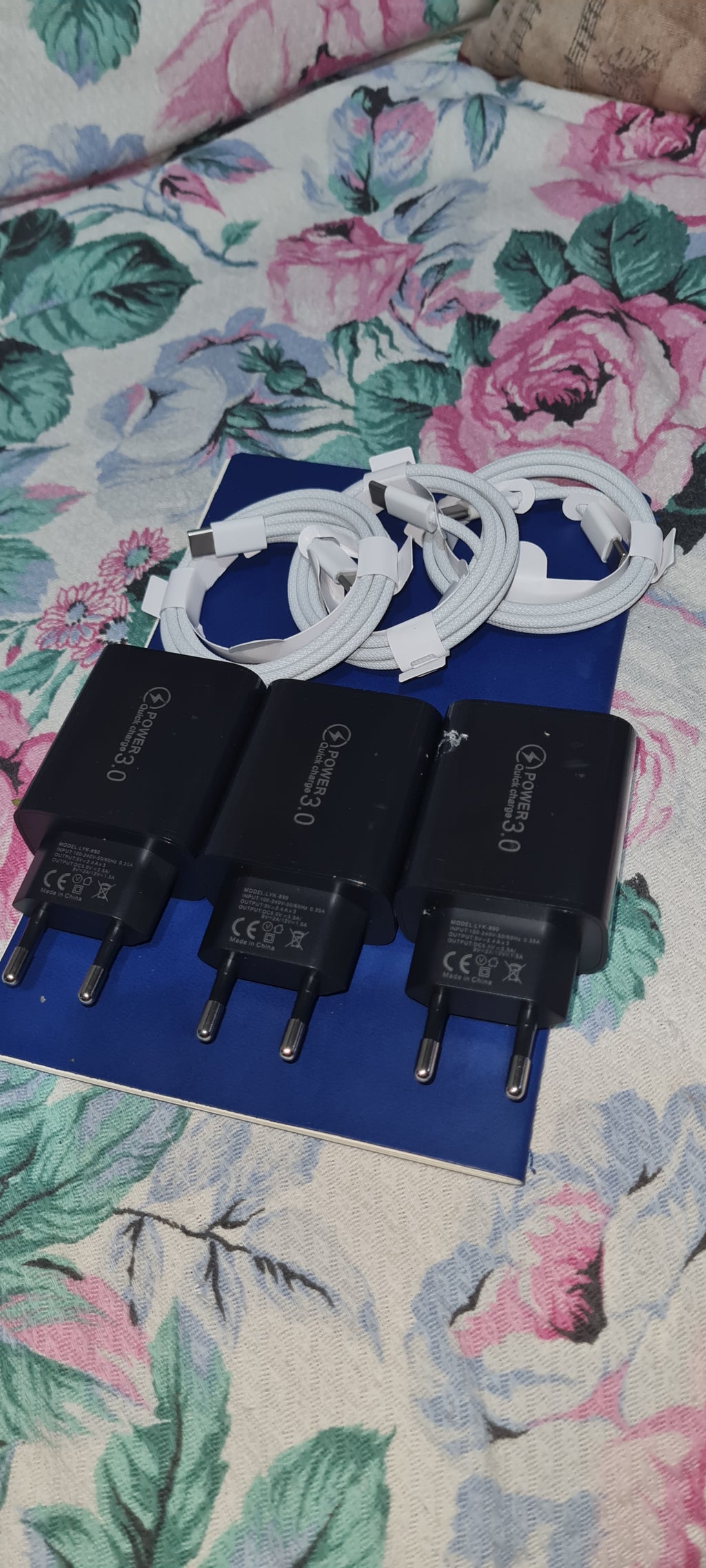 Lotto Stock 3x Kit Caricabatterie 120W 4 Porte USB Type-A/C Spina EU + 3x Cavo USB Type-C > Type-C Grado A++