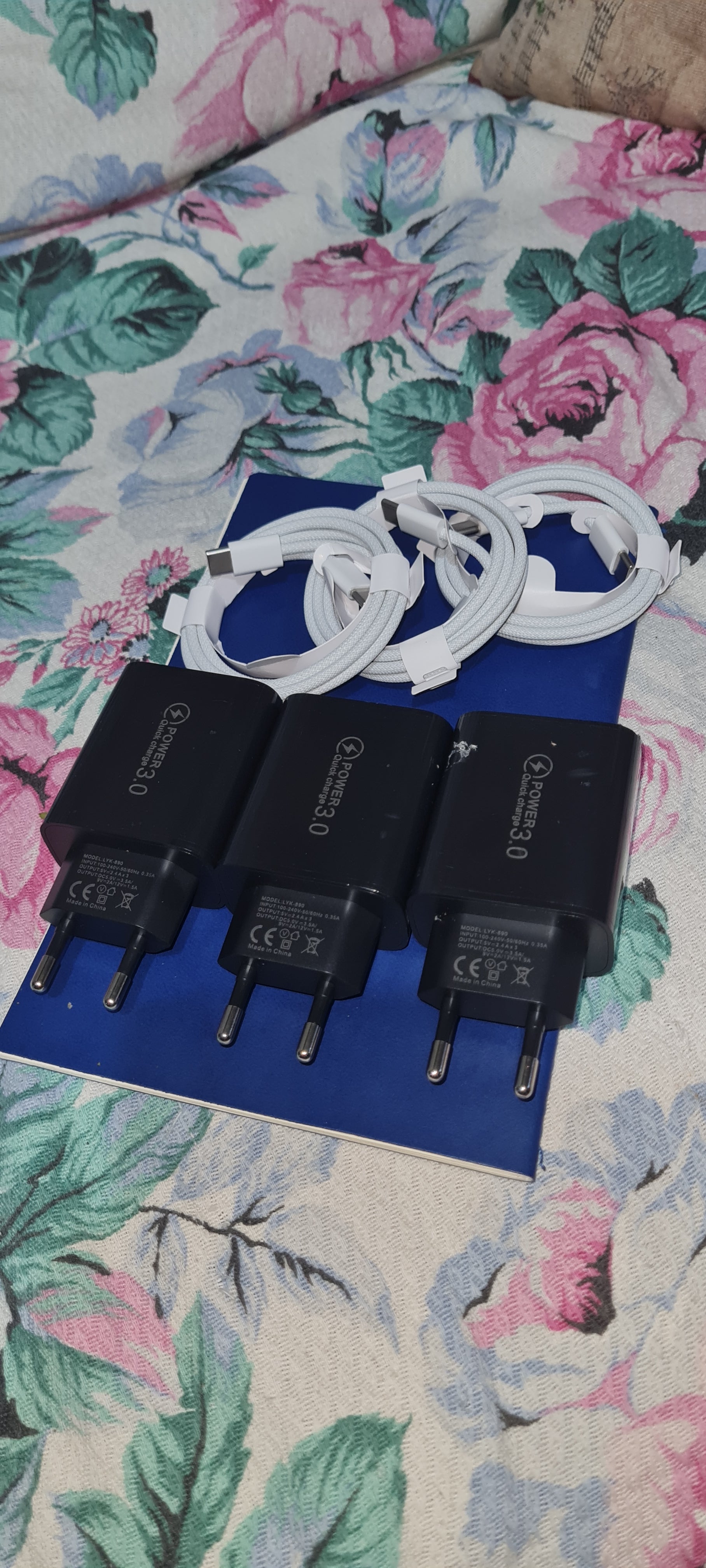 Lotto Stock 3x Kit Caricabatterie 120W 4 Porte USB Type-A/C Spina EU + 3x Cavo USB Type-C > Type-C Grado A++