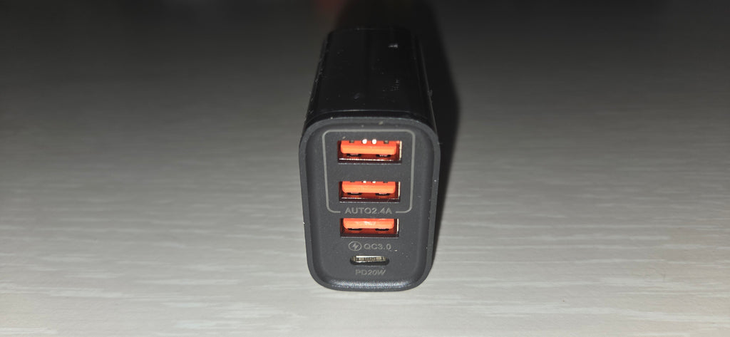 Caricabatterie 48W 4 Porte USB Type-A/C Spina EU