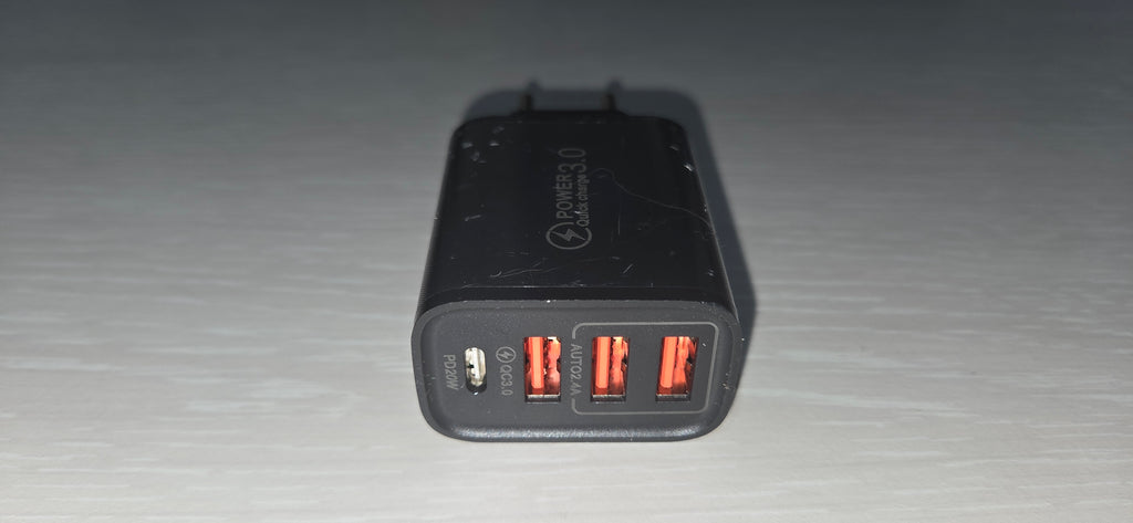 Caricabatterie 48W 4 Porte USB Type-A/C Spina EU