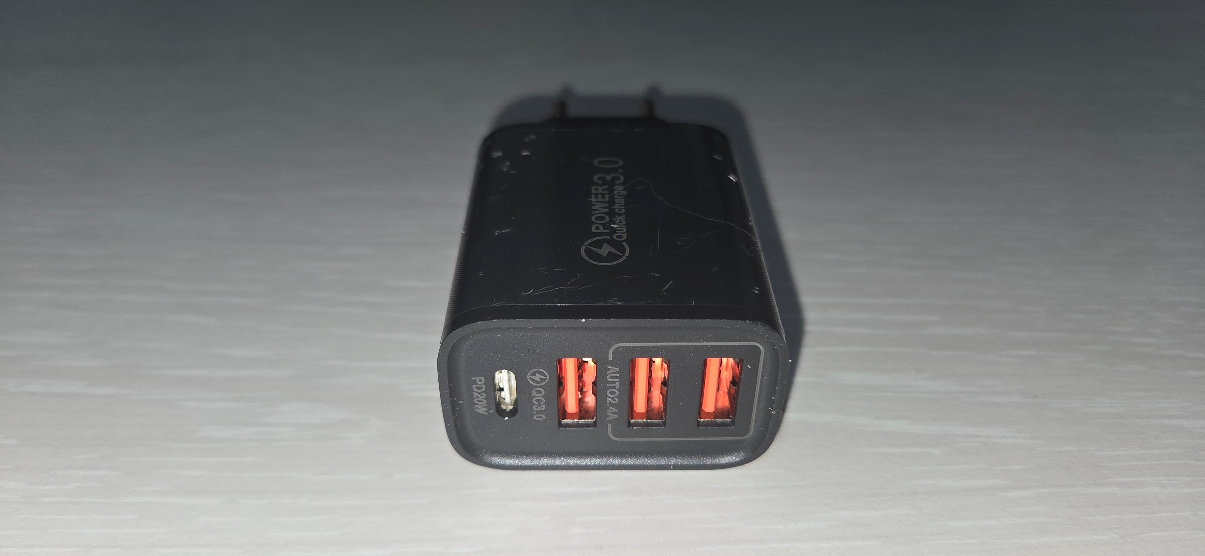 Caricabatterie 48W 4 Porte USB Type-A/C Spina EU
