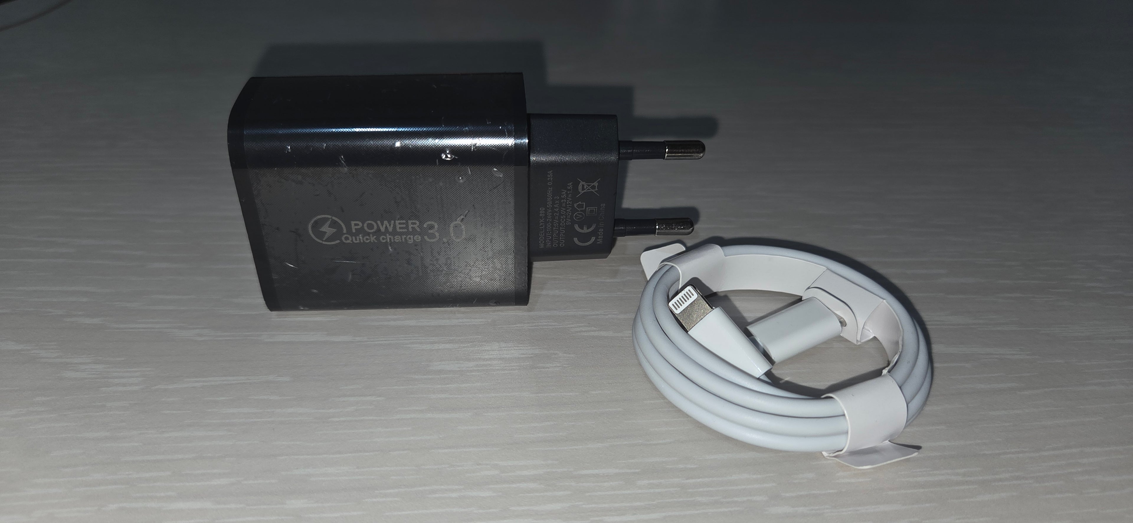 Kit Caricabatterie 48W 4 Porte USB Type-A/C Spina EU + Cavo USB Type-C > Lighting Grado A++