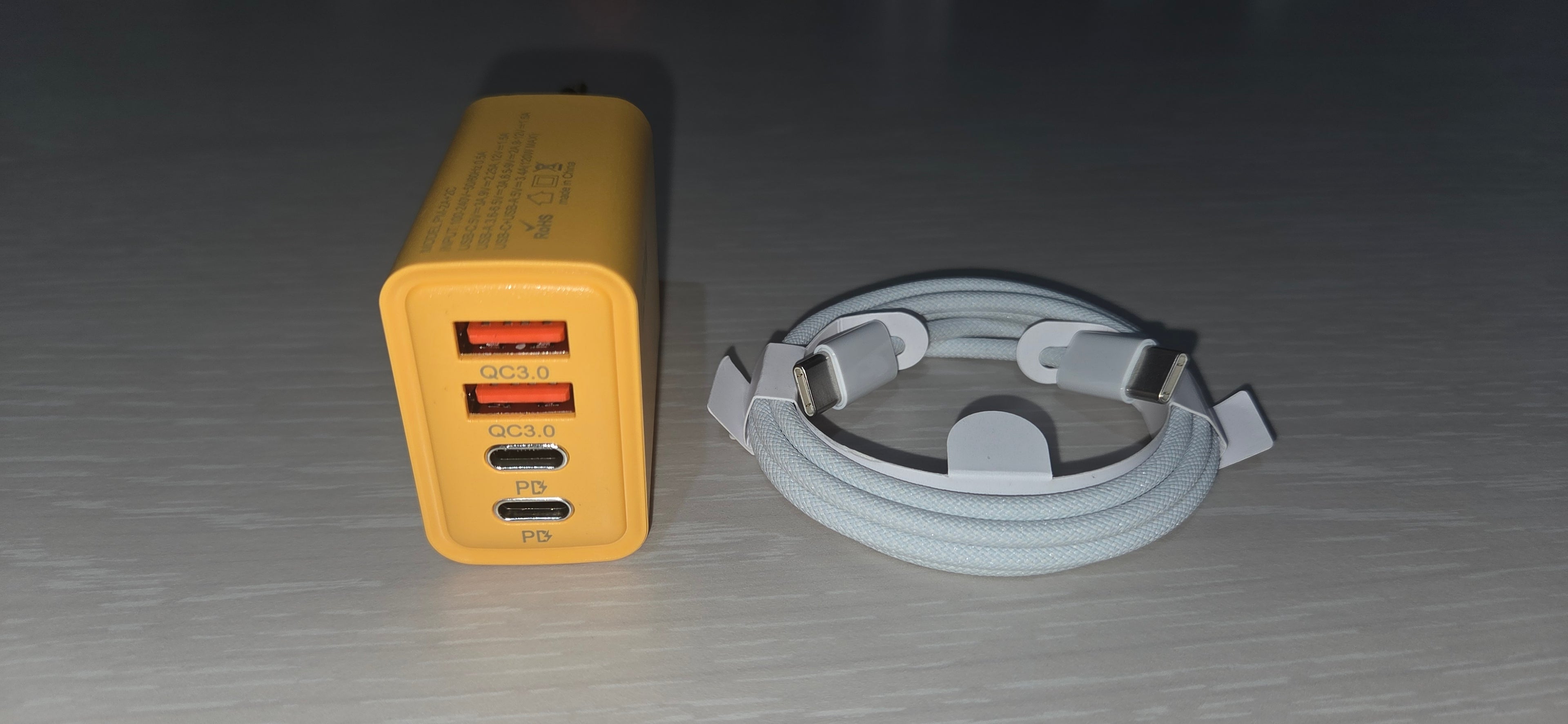 Kit Caricabatterie 120W 4 Porte USB Type-A/C Spina EU + Cavo USB Type-C > Lighting Grado A++