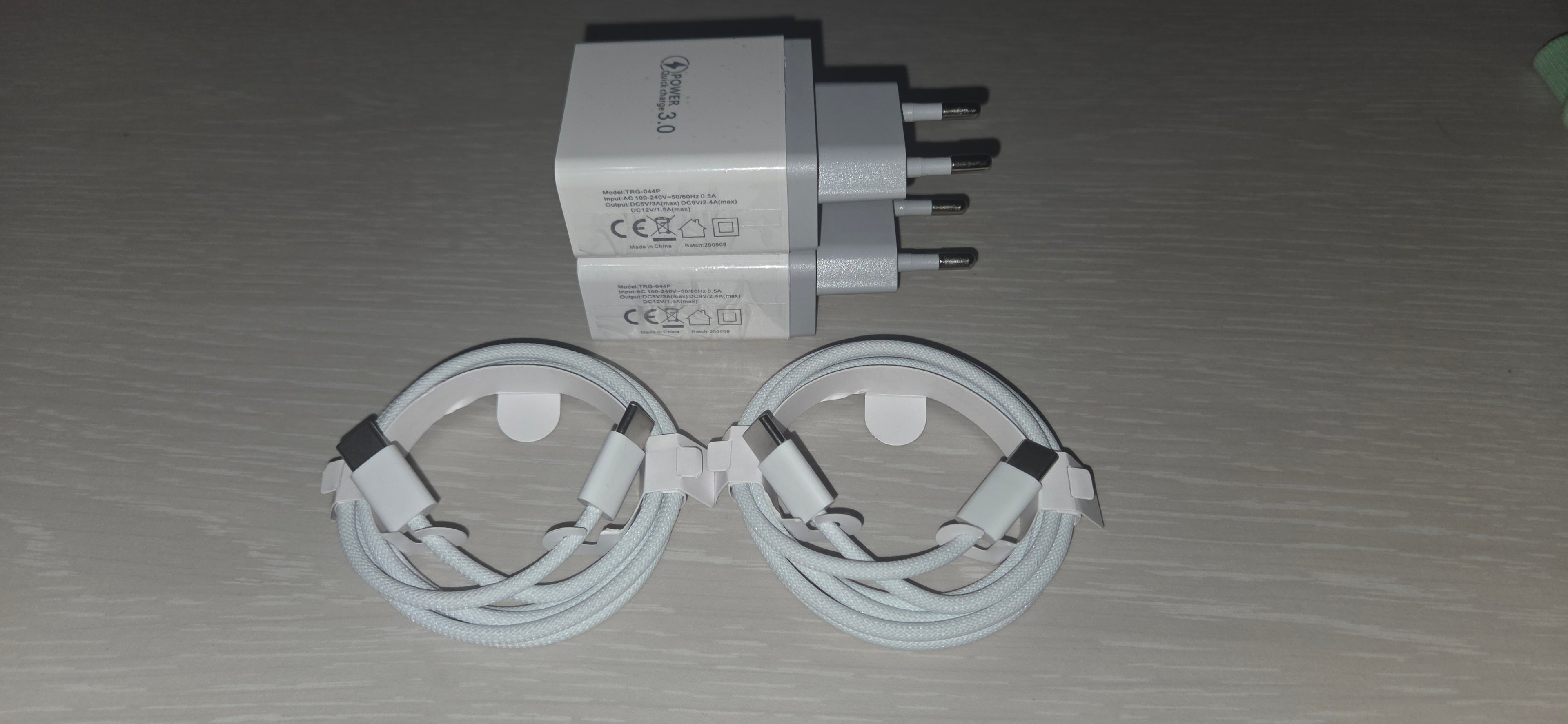 2x Kit Caricabatterie 48W 4 Porte USB Type-A/C + 2x Cavo USB Type-C > Type-C