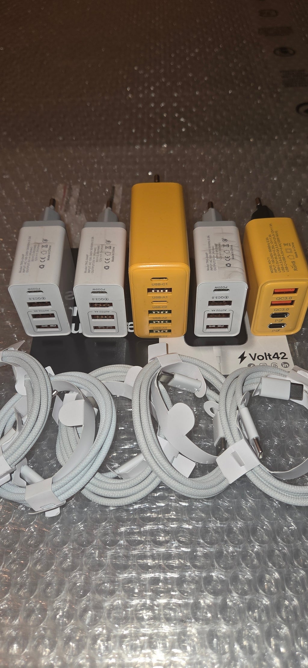 Lotto di 5 Kit Assortiti Misti 5 Caricatore + 5 Cavi USB-C